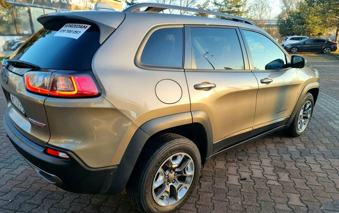 Jeep Cherokee cena 85800 przebieg: 33000, rok produkcji 2019 z Wrocław małe 379